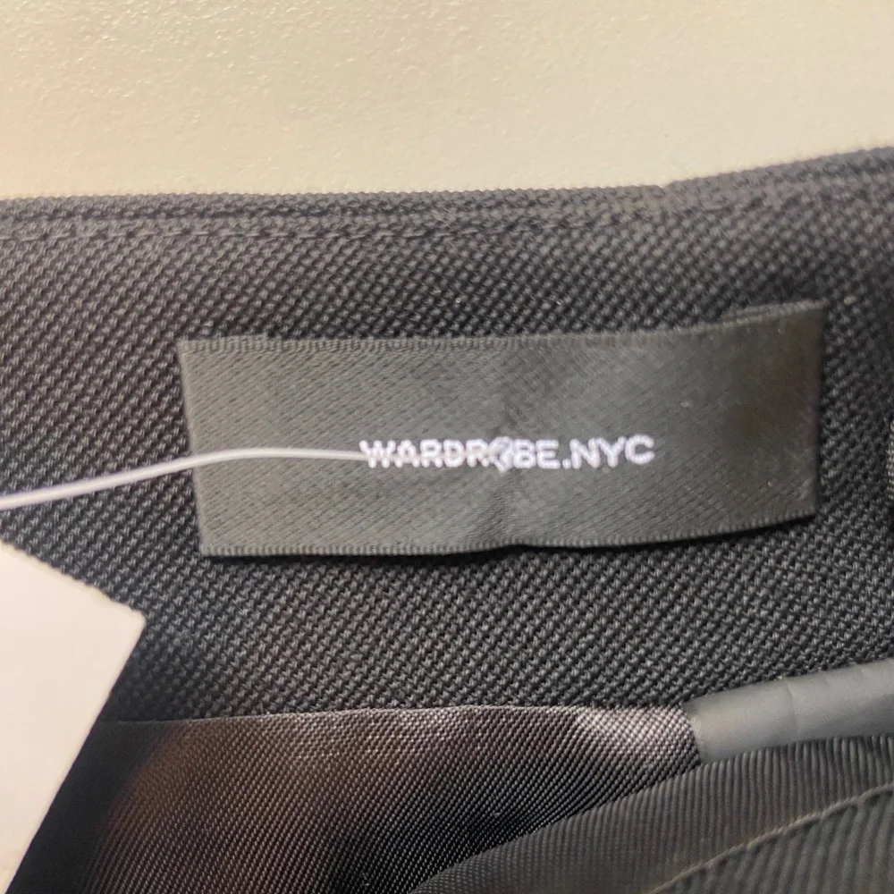 WARDROBE.NYC Black Column Mini Skirt - XS - BRAND NEW WITH TAGS - Picture 6 of 9
